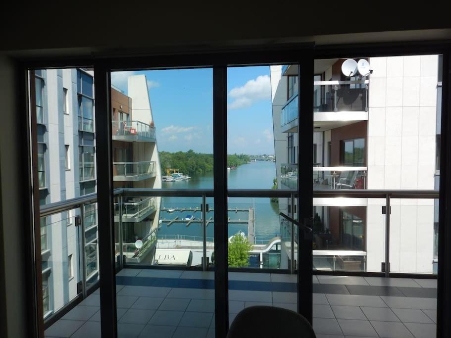 Imadnivalo Medences Hotellakas Szaunaval. Budapest Bagian luar foto